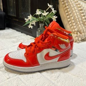Nike Air Jordan 1 Mid SE GS 'Barcelona  youth size 5